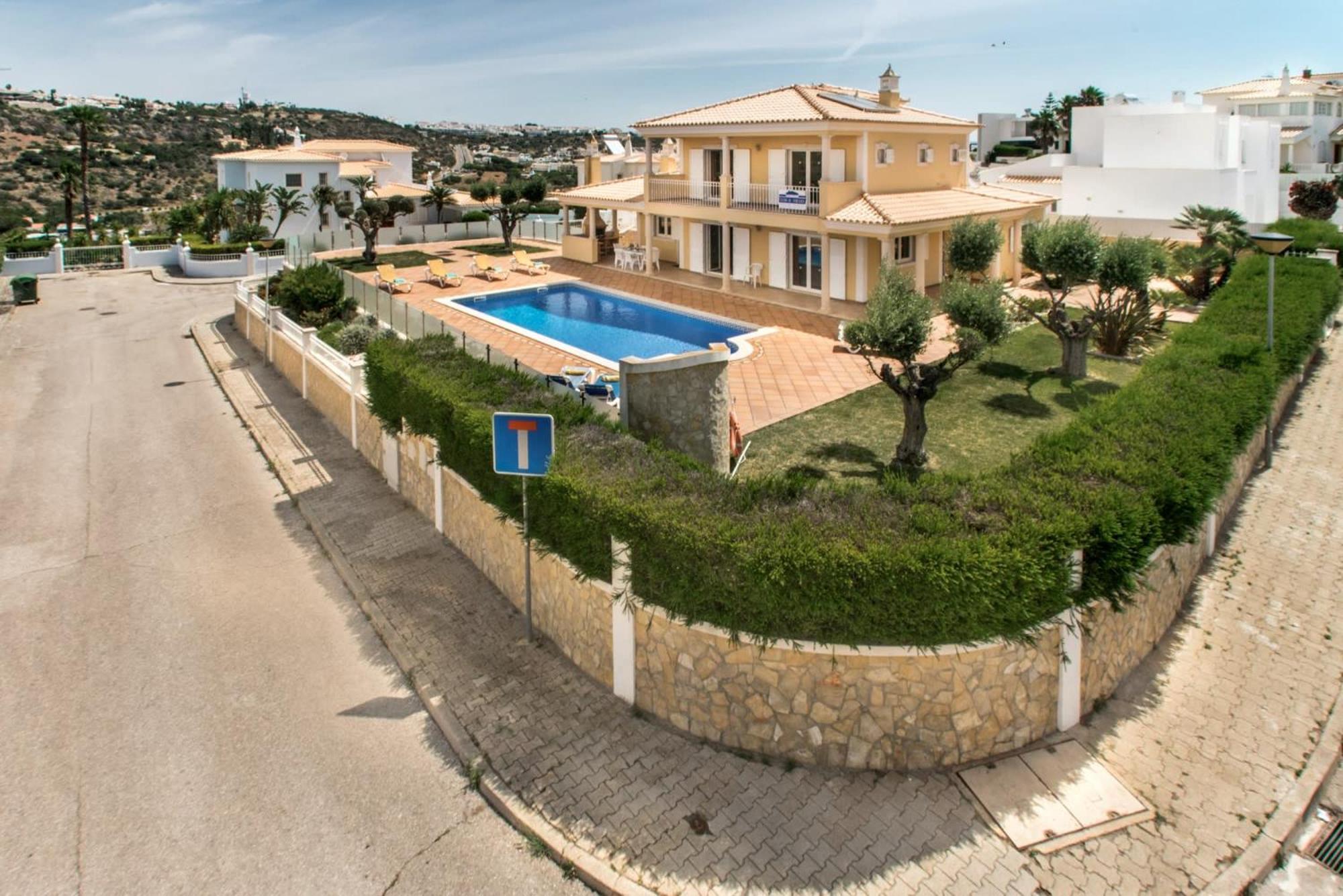 Villa Das Oliveiras Amazing Location Walk To Marina Restaurants Beach アルブフェイラ エクステリア 写真